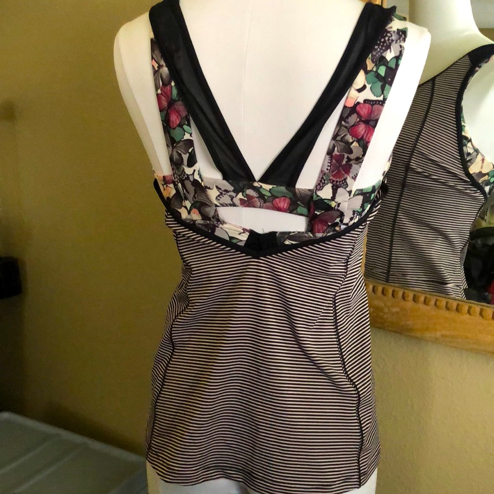Lululemon tank